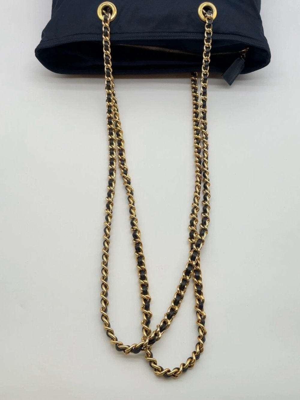 Prada Plate Quilted Tessuto/Navy
Nylon Chain Shoulder Bag - Picture 5 of 10